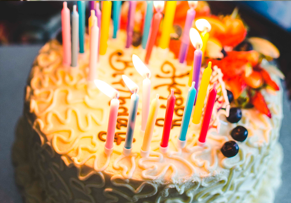 tarta de cumpleaños durante cuarentena